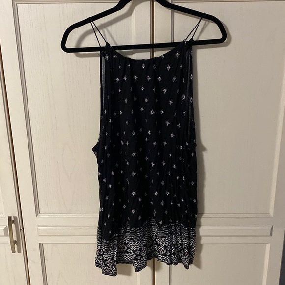 Old Navy Tops - A black , white & pink tank top in XXL